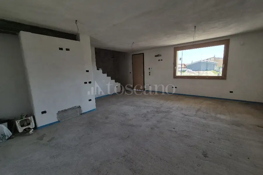 Villino a Schiera in vendita di 165 mq a €348.000 (rif. 21/2025)