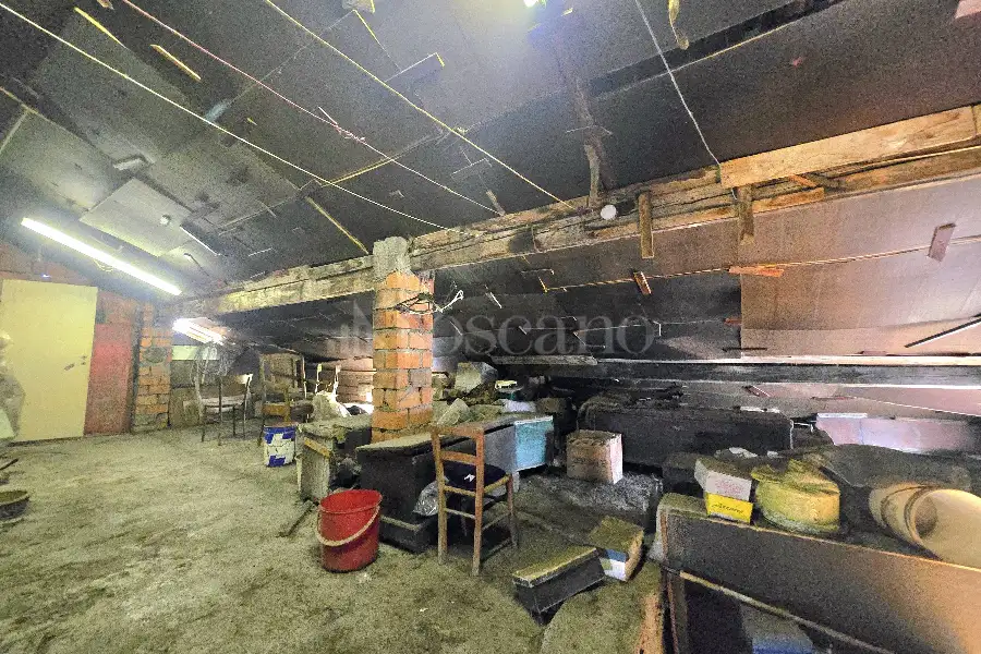 Casa Indipendente in vendita di 350 mq a €350.000 (rif. 53/2025)