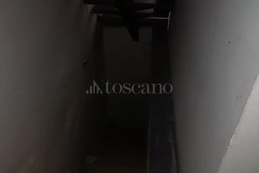 Negozio in affitto di 145 mq a €1.950 (rif. 20/2025)