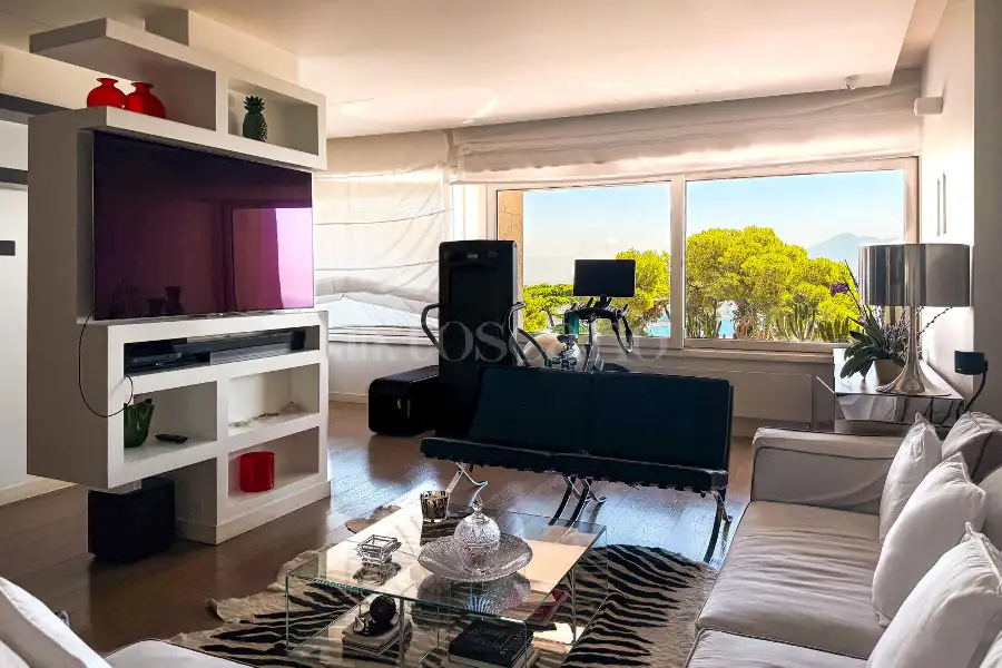 Casa in vendita di 252 mq a €1.950.000 (rif. 35/2026)