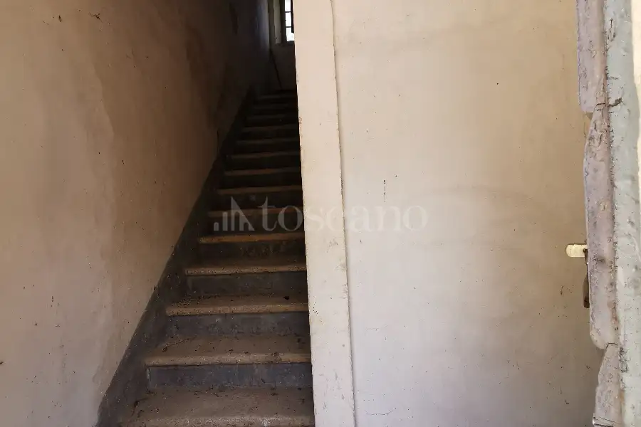 Casale in vendita di 900 mq a €850.000 (rif. 53/2022)