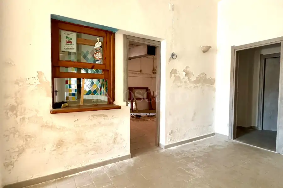 Negozio in vendita di 139 mq a €75.000 (rif. 136/2026)
