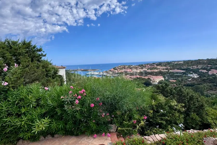 Villa in vendita di 291 mq trattativa riservata (rif. 11/2026)