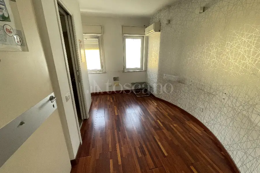 Ufficio in affitto di 52 mq a €600 (rif. 14/2026)