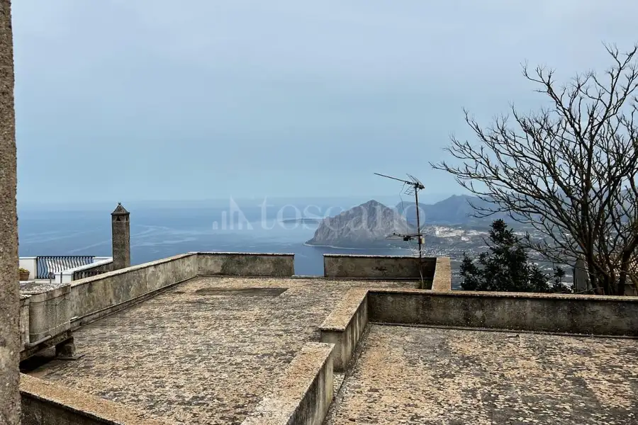 Casa Indipendente in vendita di 160 mq a €275.000 (rif. 12/2026)