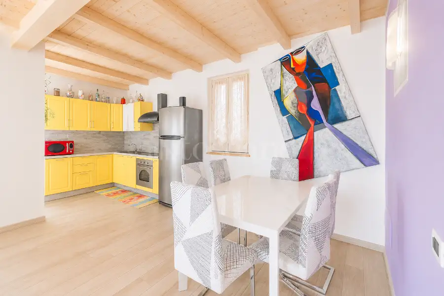 Villa Bifamiliare in vendita di 190 mq a €495.000 (rif. 6/2026)