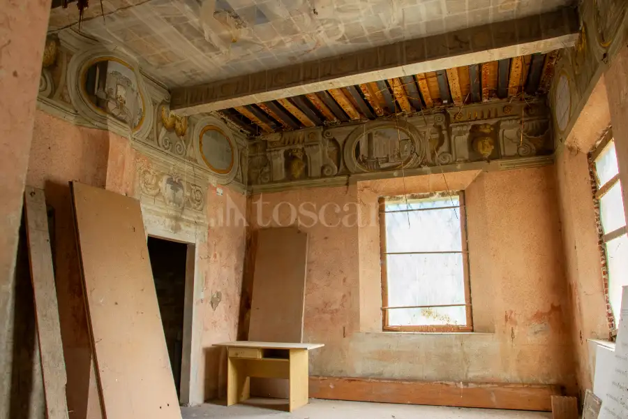Villa in vendita di 1.337 mq a €1.250.000 (rif. 34/2025)
