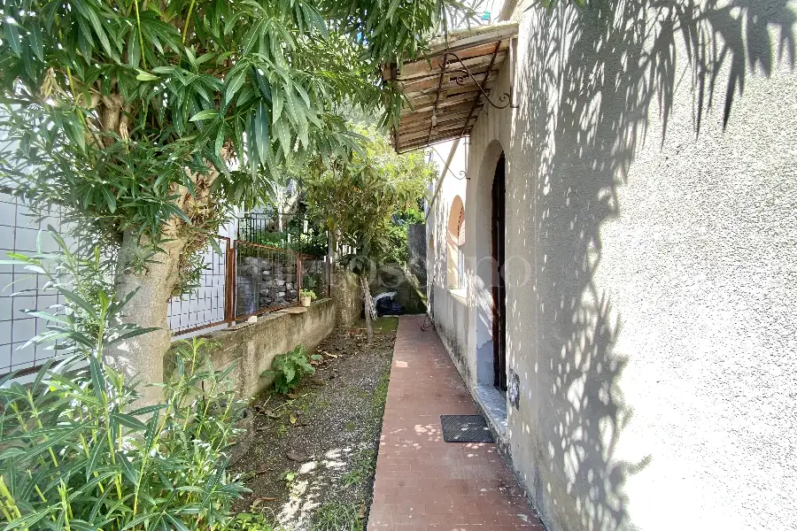Casa Indipendente in vendita di 158 mq a €865.000 (rif. 20/2026)