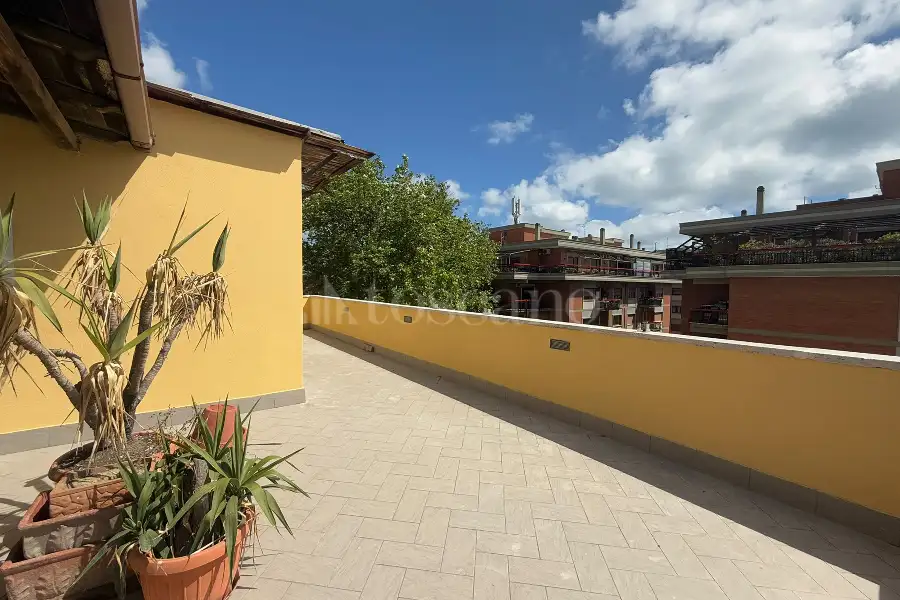 Attico in vendita di 90 mq a €289.000 (rif. 73/2025)