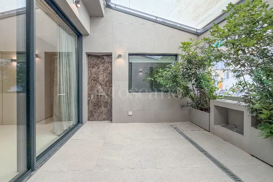 Casa Indipendente in vendita di 185 mq a €1.680.000 (rif. 8/2026)