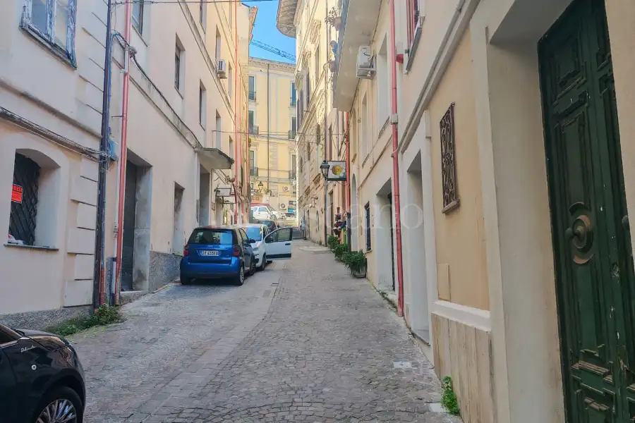 Negozio in vendita di 60 mq a €60.000 (rif. 22/2026)