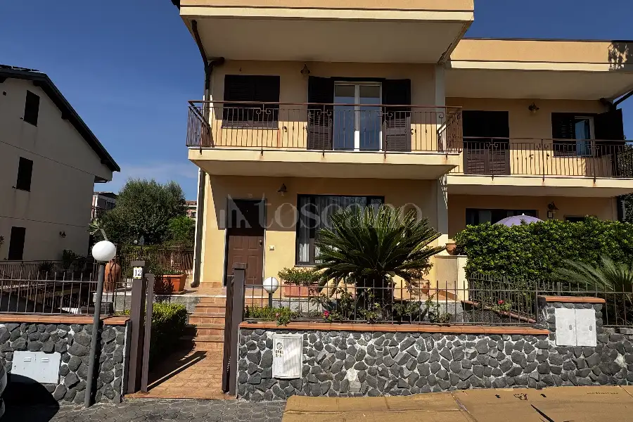 Villa Bifamiliare in vendita di 160 mq a €598.000 (rif. 156/2026)