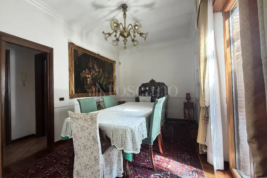 Attico in vendita di 250 mq a €990.000 (rif. 6/2026)
