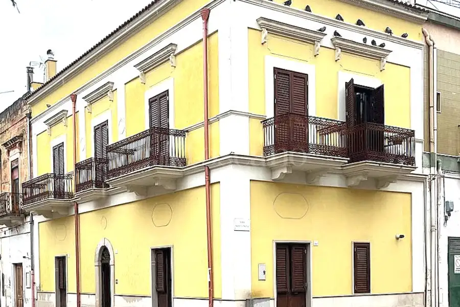 Casa Indipendente in vendita di 200 mq a €260.000 (rif. 1/2026)