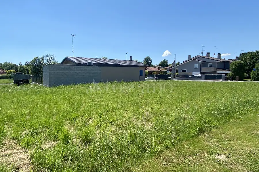 Edificabile Residenziali in vendita di 498 mq a €35.000 (rif. 13/2026)