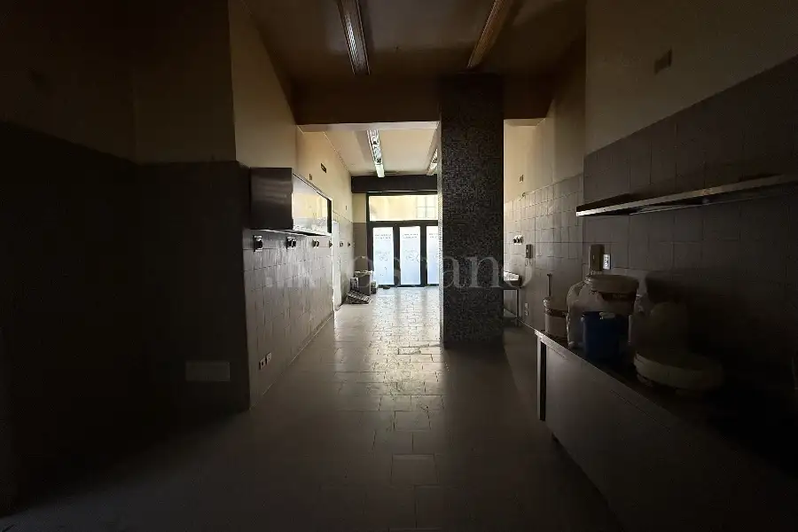 Laboratorio in affitto di 243 mq a €2.000 (rif. 7/2026)