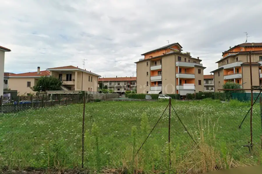 Edificabile Residenziali in vendita di 2.900 mq a €200.000 (rif. 30/2026)