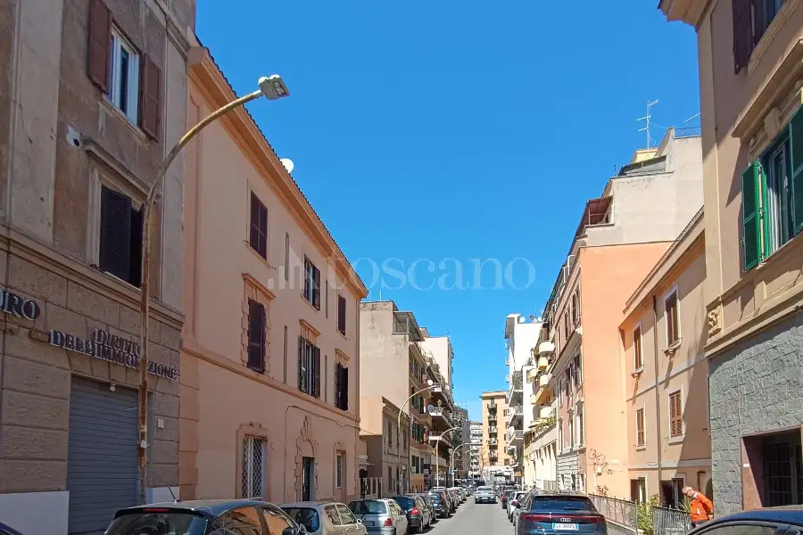 Box in vendita di 21 mq a €29.500 (rif. 9/2026)