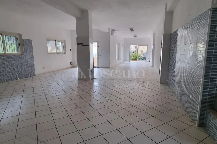 Negozio in vendita di 133 mq a €350.000 (rif. 30/2025)