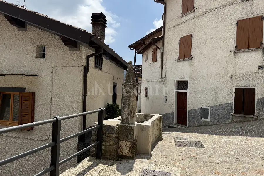 Casa Indipendente in vendita di 160 mq a €49.000 (rif. 19/2025)