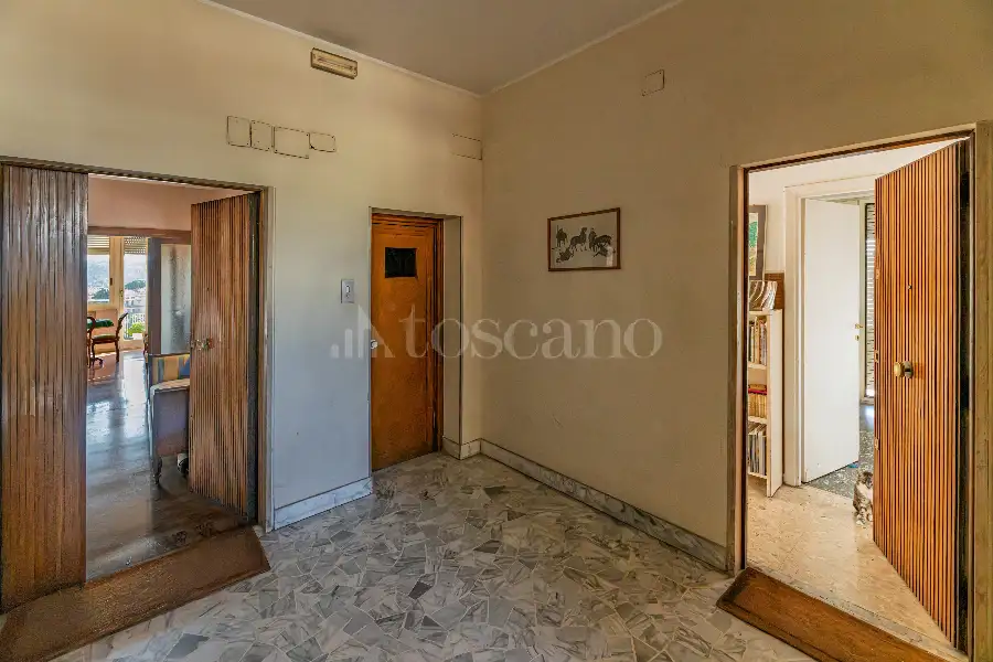 Attico in vendita di 185 mq a €1.250.000 (rif. 16/2026)