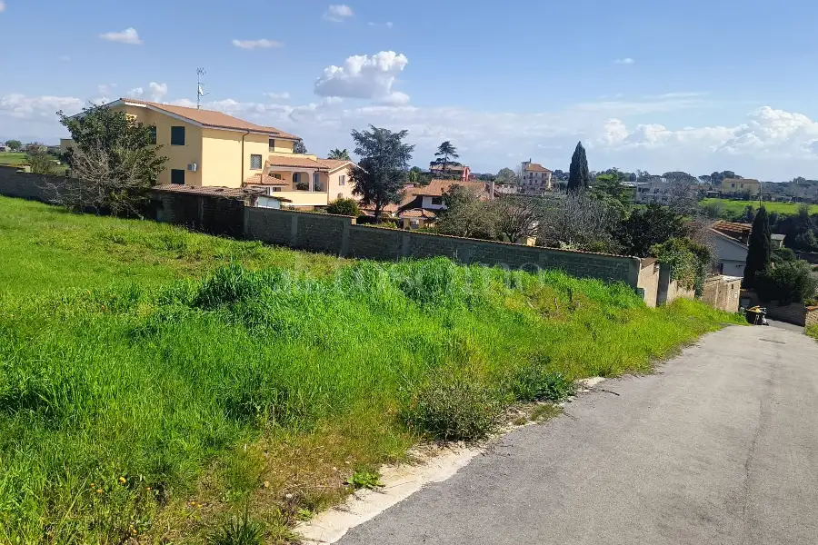 Agricolo in vendita di 1.100 mq a €39.000 (rif. 12/2026)