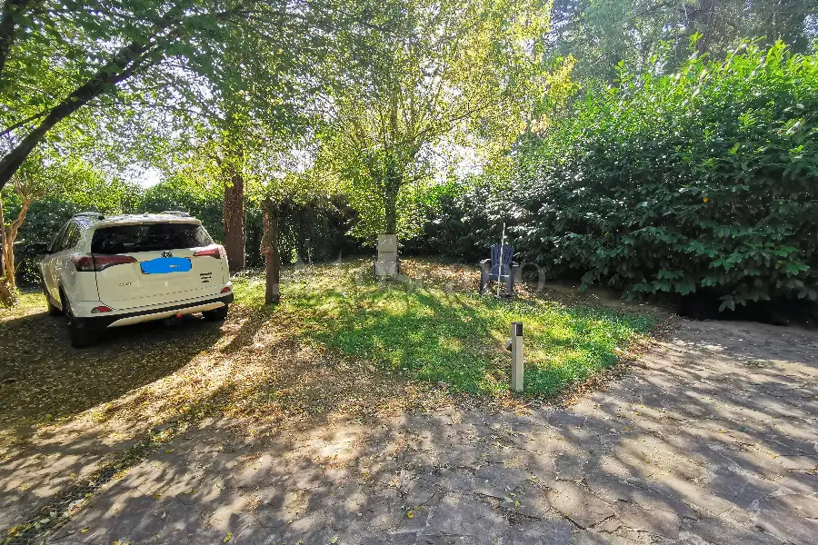 Casa Indipendente in vendita di 250 mq a €540.000 (rif. 38/2023)