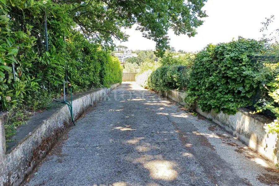 Villa in vendita di 370 mq a €495.000 (rif. 9/2026)