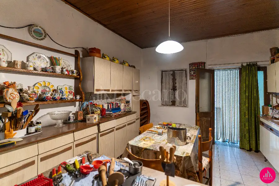 Casale in vendita di 176 mq a €45.000 (rif. 117/2026)