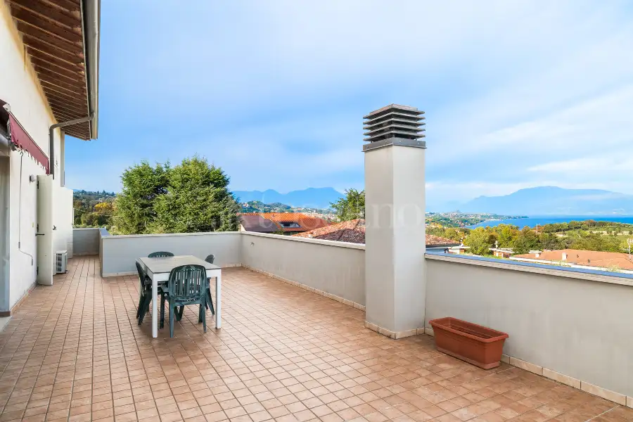 Villa in vendita di 350 mq a €980.000 (rif. 70/2025)