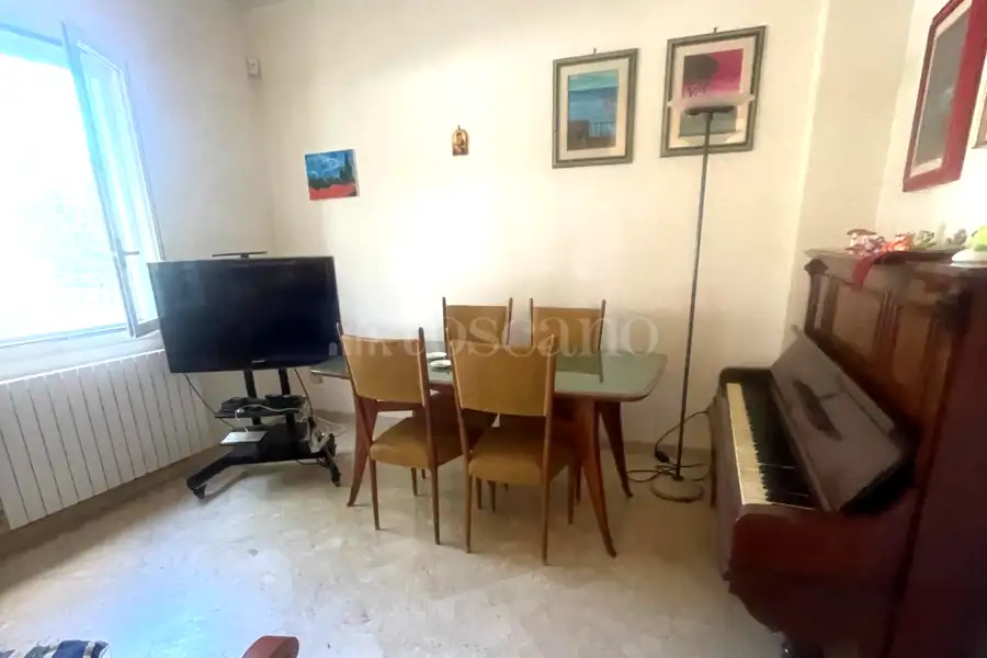 Villa in affitto di 140 mq a €3.000 (rif. 41/2025)