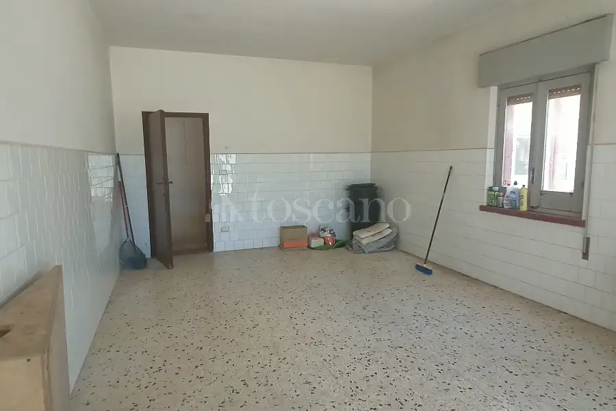 Casa Indipendente in vendita di 458 mq a €185.000 (rif. 39/2026)