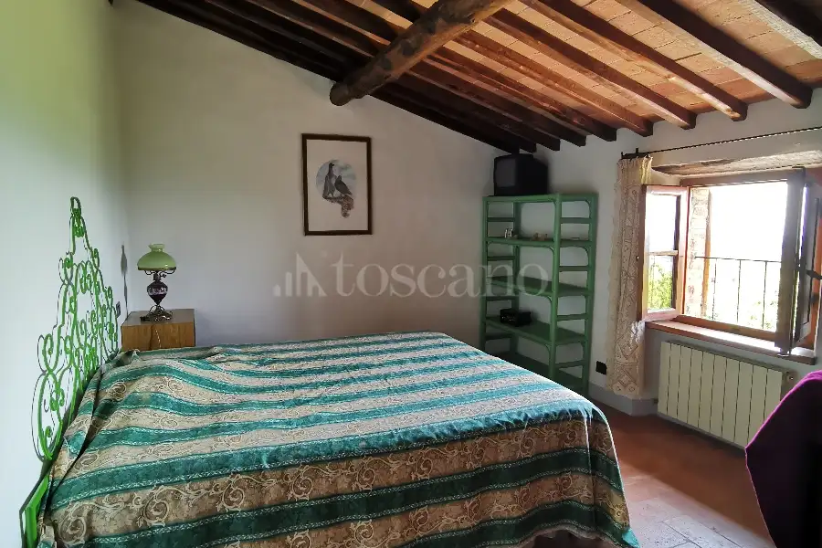 Casale in vendita di 300 mq a €570.000 (rif. 24/2022)