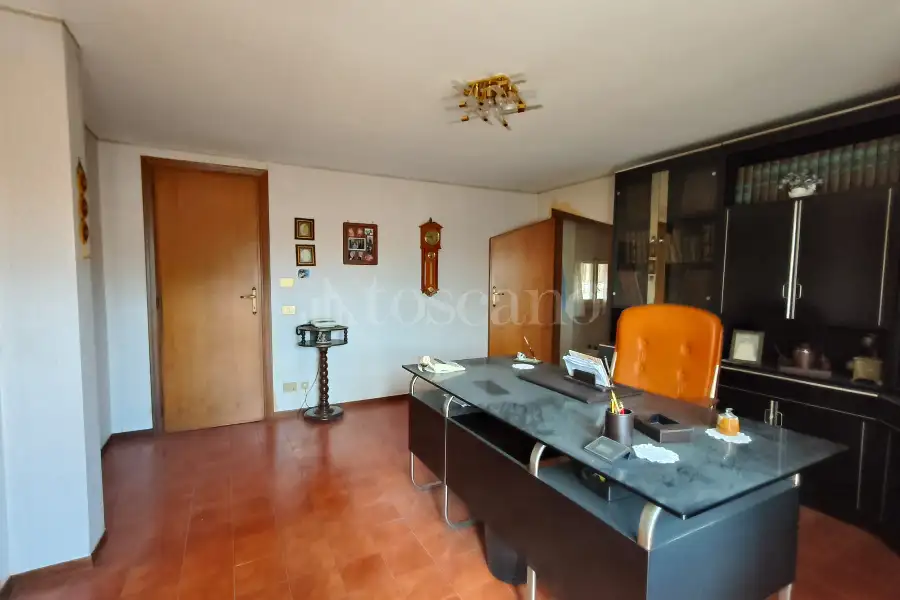 Villa Plurifamiliare in vendita di 270 mq a €485.000 (rif. 51/2026)