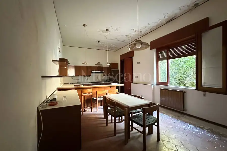 Casa Indipendente in vendita di 205 mq a €179.000 (rif. 107/2025)