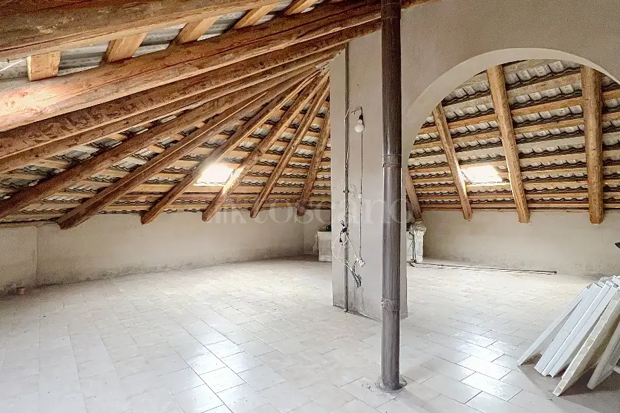 Casa Indipendente in vendita di 300 mq a €330.000 (rif. 24/2026)
