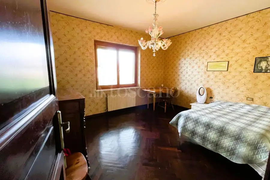 Villa in vendita di 305 mq a €650.000 (rif. 12/2025)
