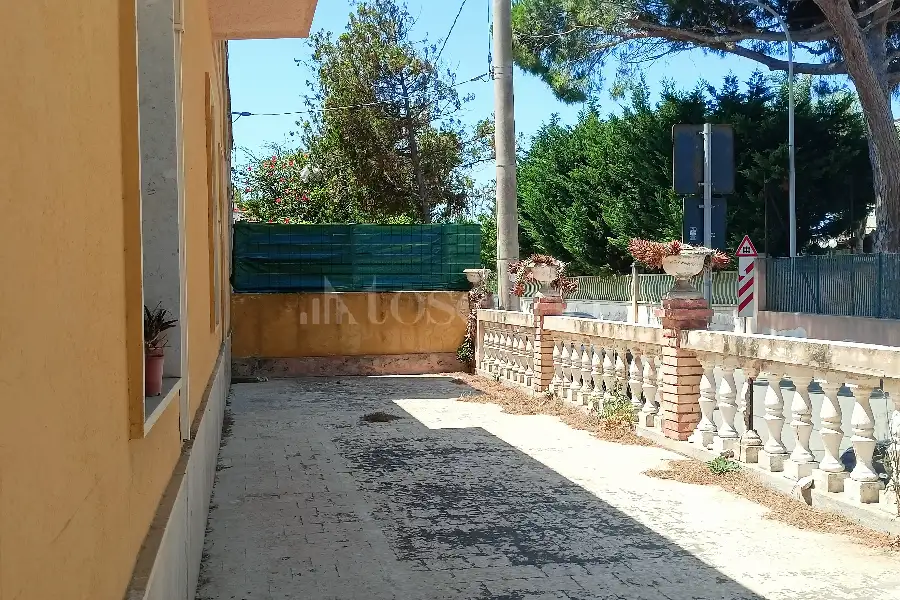 Casa Indipendente in vendita di 458 mq a €185.000 (rif. 39/2026)