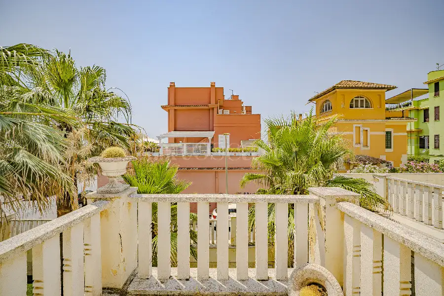 Villa in vendita di 210 mq a €980.000 (rif. 50/2026)