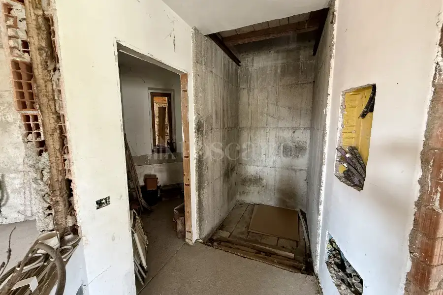 Villa Bifamiliare in vendita di 420 mq trattativa riservata (rif. 17/2026)
