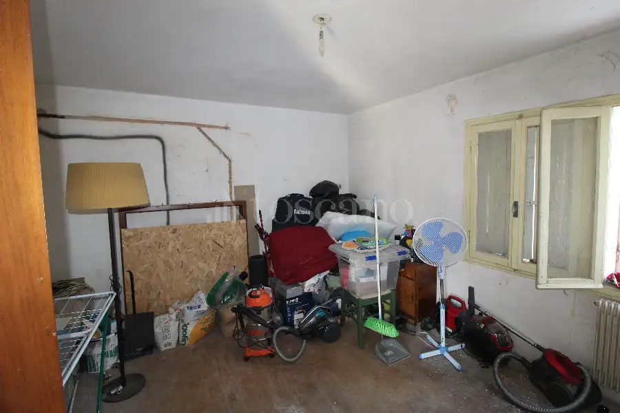 Casa Indipendente in vendita di 230 mq a €199.000 (rif. 100/2026)