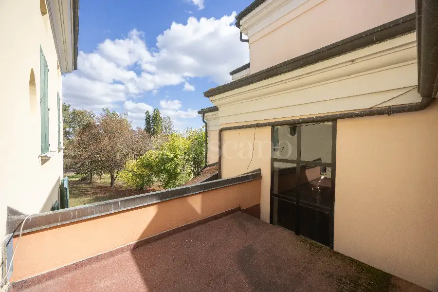 Villa in vendita di 2.660 mq a €950.000 (rif. 43/2025)