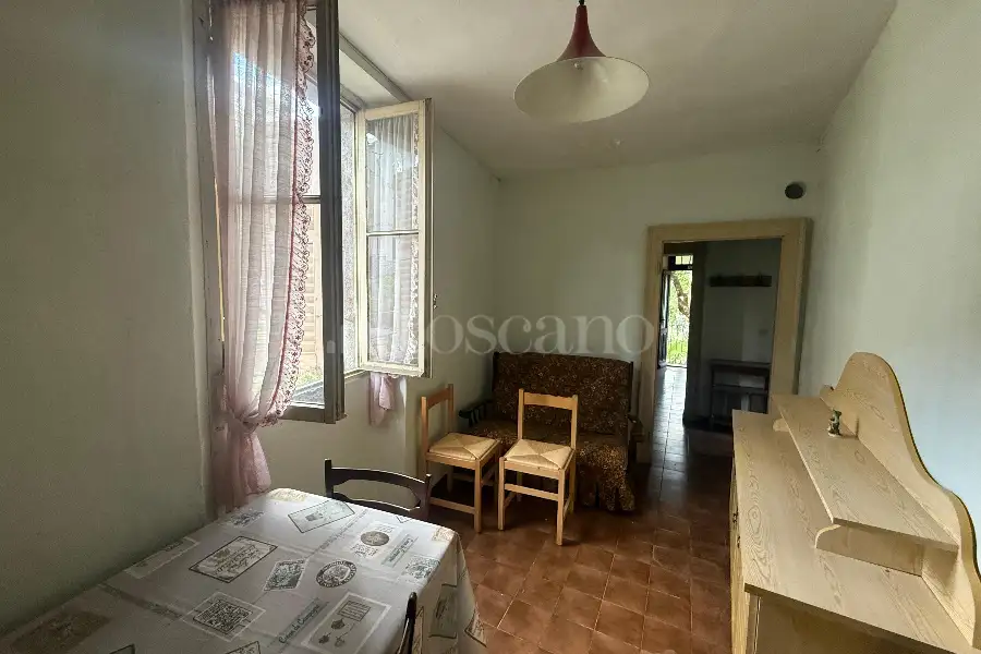 Casa Indipendente in vendita di 200 mq a €115.000 (rif. 25/2025)