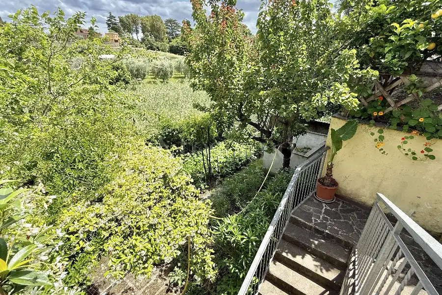 Villa in vendita di 165 mq a €899.000 (rif. 12/2026)