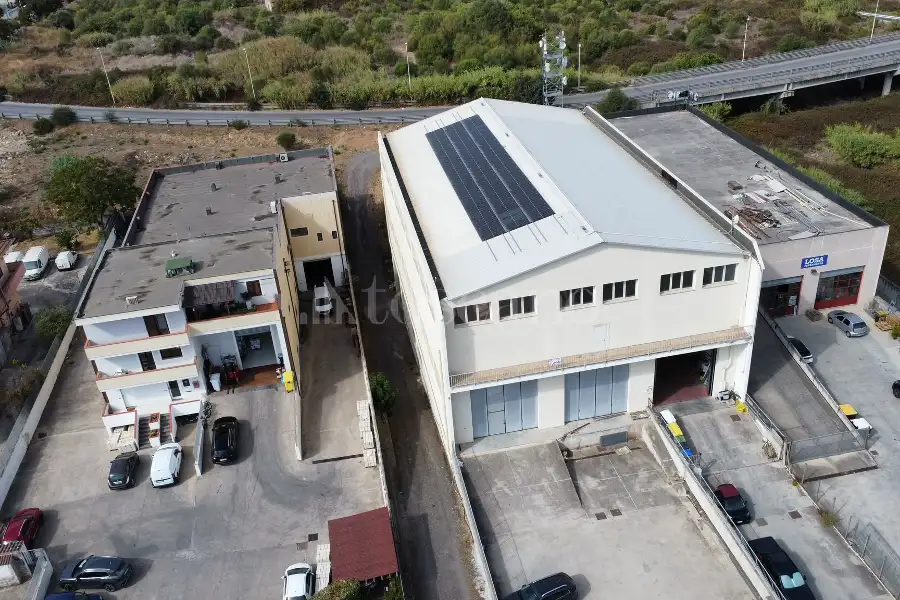 Capannone in vendita di 830 mq a €350.000 (rif. 213/2026)