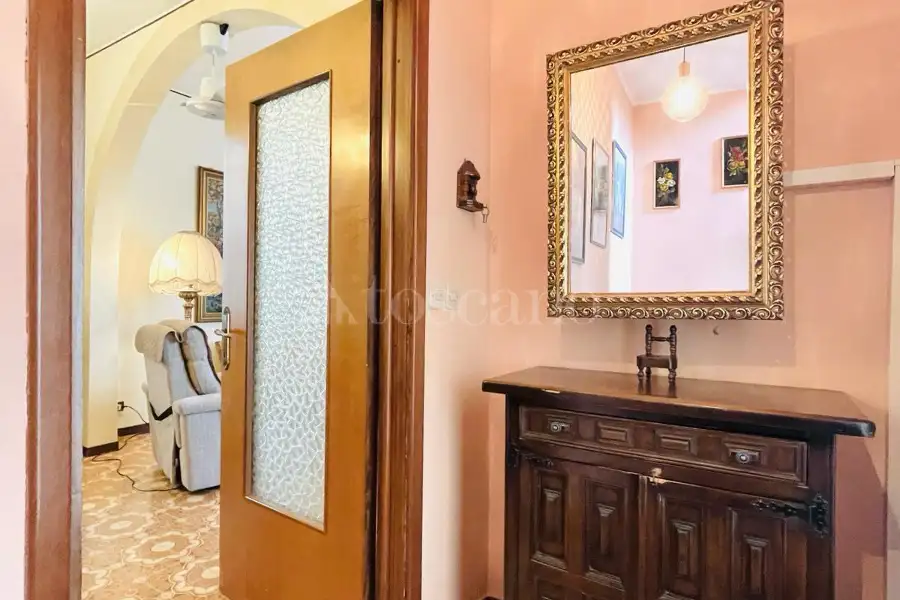 Villa Bifamiliare in vendita di 200 mq a €350.000 (rif. 7/2026)
