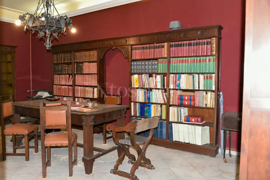 Casa in vendita di 410 mq a €420.000 (rif. 25/2026)