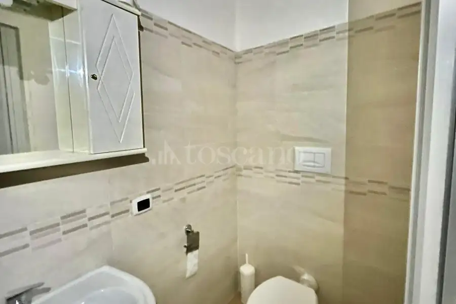 Negozio in affitto di 50 mq a €450 (rif. 84/2026)