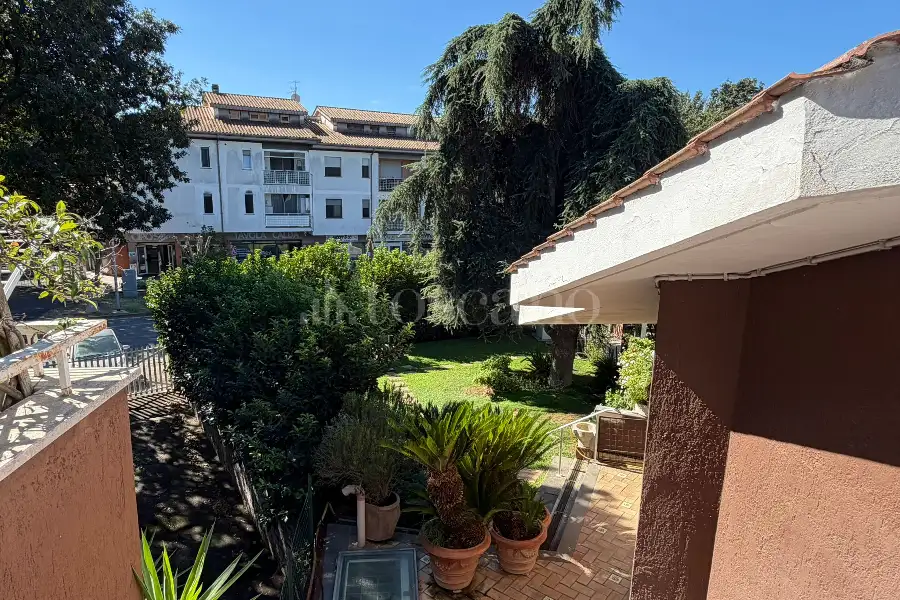 Villa Plurifamiliare in vendita di 430 mq a €395.000 (rif. 19/2026)