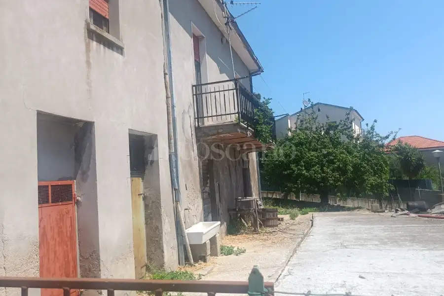 Edificabile Residenziali in vendita di 845 mq a €78.000 (rif. 27/2025)
